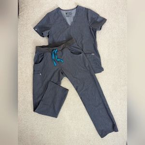 Women's Medium Figs Gray Scrubs
